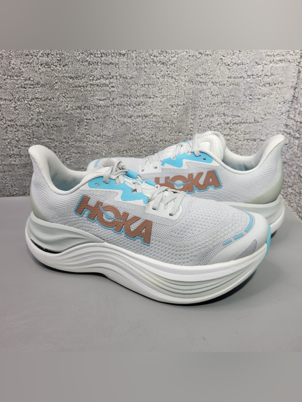 Hoka One Skyward X Women's Size US 9B Cosmic Grey/Rose Gold Athletic Sneakers. - Picture 5 of 12